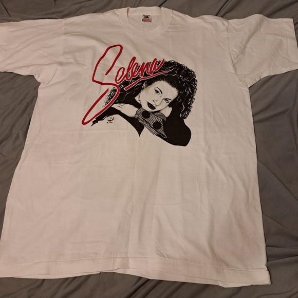 Vintage Selena Boutique Tshirt
